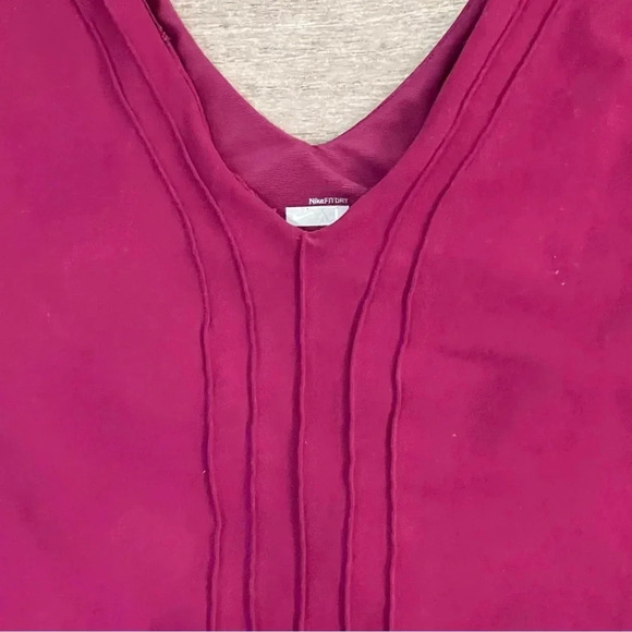 Nike Fit Dry Women’s Tank Top in Burgundy (L) - Picture 3 of 8